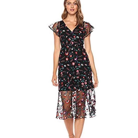 Sam Edelman Dresses & Skirts - Sam Edelman Pansy Embroiled Floral Dress